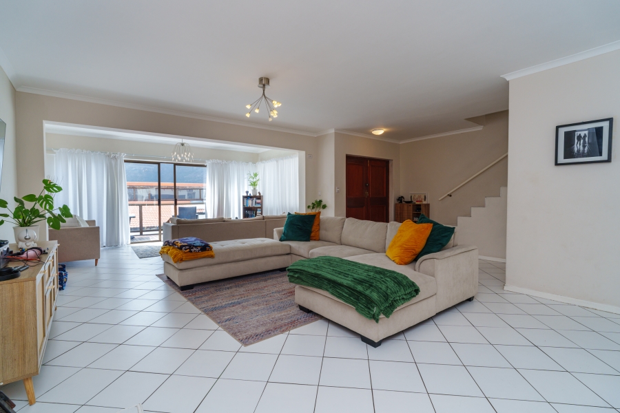 4 Bedroom Property for Sale in Northshore Western Cape